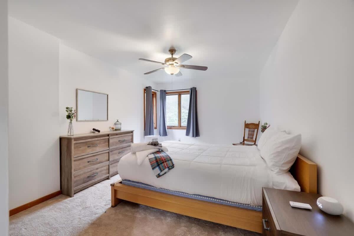 Relax In Blakeslee - Spacious 5Br Home With Bbq Zewnętrze zdjęcie