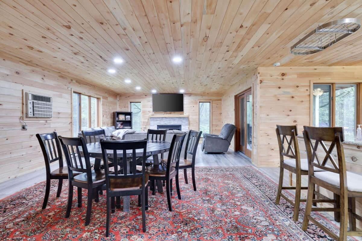Relax In Blakeslee - Spacious 5Br Home With Bbq Zewnętrze zdjęcie